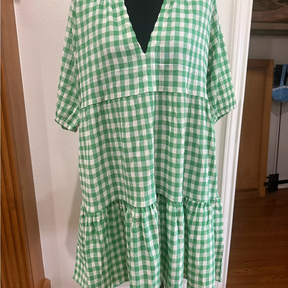 Steve Madden Green and White Gingham V-Neck Tiered Dress
